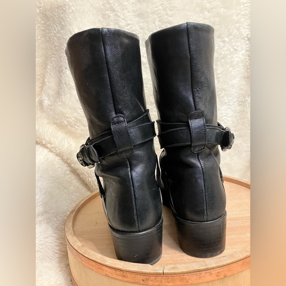 Stuart Weitzman Ranch Dressing Black Leather Motorcyle Ankle Boots Size 8.5M - Picture 4 of 10
